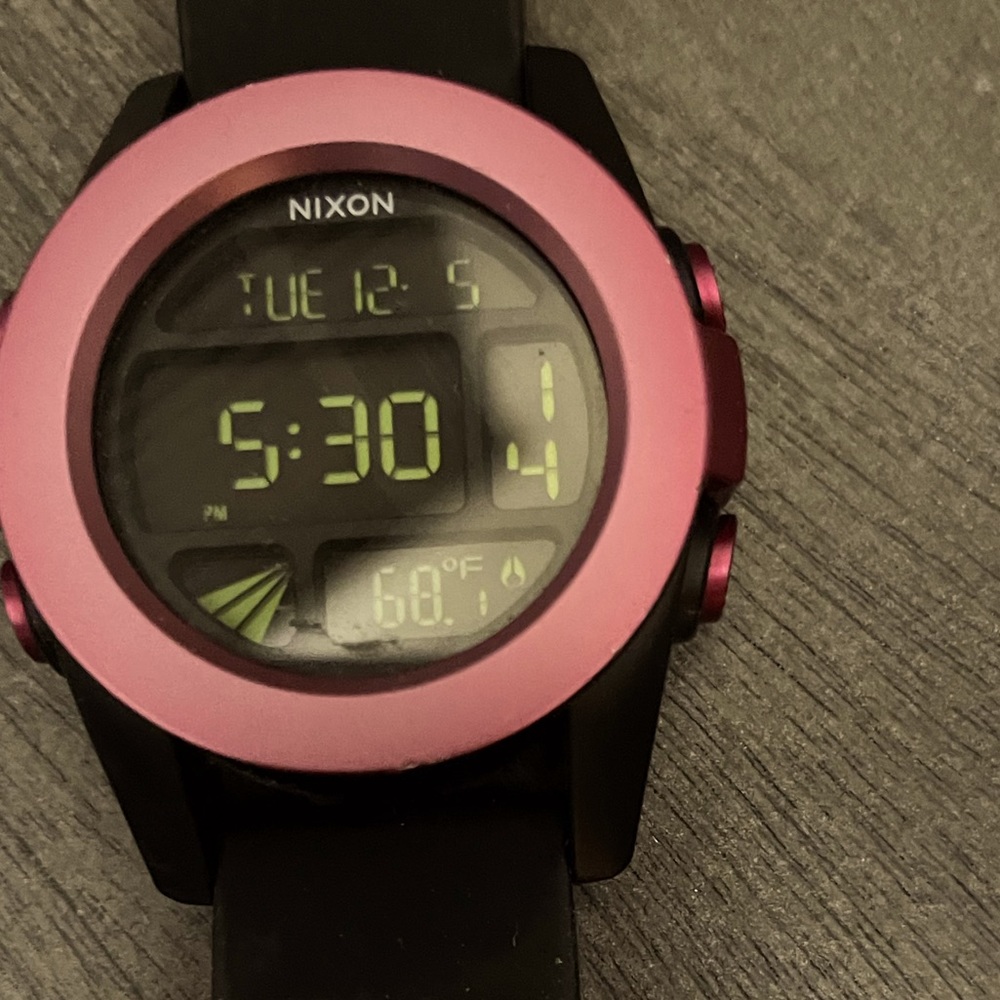 NIXON WATCH
